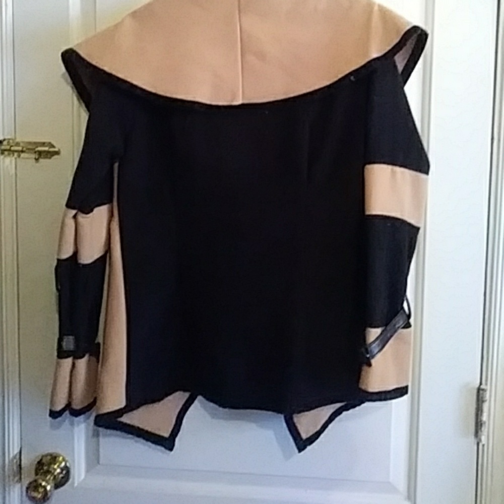Beautiful jacket - Picture 4 of 4
